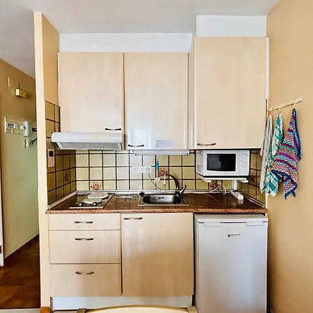 Global Immo 2215 Figueres 12 Apartamento *